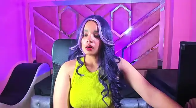 Snapshot of Olivia_Fox69 chatting on 03-06-25, 02:09 Olivia Fox69 online show from 03-06-25, 02:09