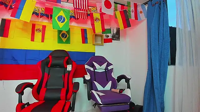 parejacaliente20154 online show from 06-13-26, 10:35