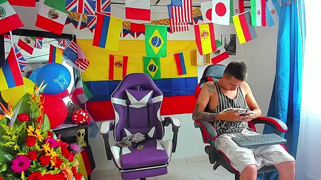 parejacaliente20154 online show from 06-22-26, 01:08