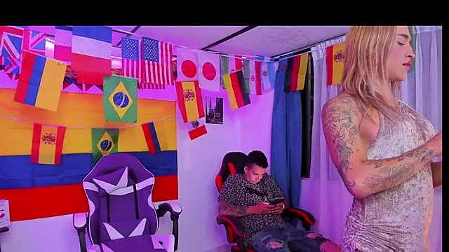 parejacaliente20154 online show from 07-02-26, 02:11