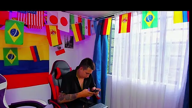 parejacaliente20154 online show from 07-03-26, 11:05