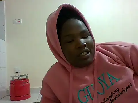 Snapshot of sweetangel41 chatting on 01-07-26, 01:35 sweetangel41 online show from 01-07-26, 01:35