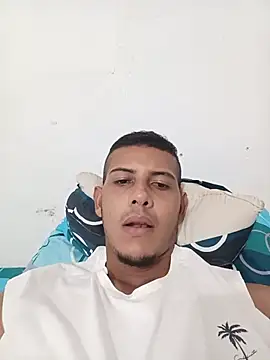 Snapshot of Andres0908Lp chatting on 07-07-26, 04:33 Andres0908Lp online show from 07-07-26, 04:33