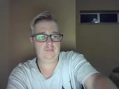 Snapshot of bisexualboy05 chatting on 01-13-25, 08:58 bisexualboy05 online show from 01-13-25, 08:58