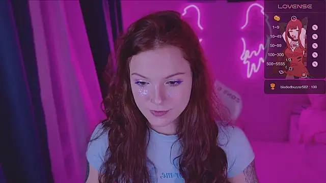 Snapshot of Elsie_Ginger chatting on 12-06-24, 09:35 Elsie Ginger online show from 12-06-24, 09:35