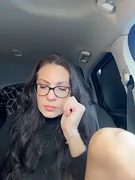 BeautifulMesss online show from 11-17-25, 04:13