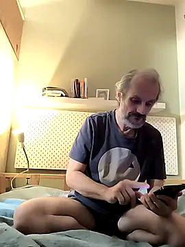 Snapshot of Zed0l1Mod chatting on 09-25-25, 05:38 Zed0l1Mod online show from 09-25-25, 05:38