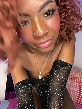 Snapshot of Petite_yisell chatting on 03-11-25, 10:09 Petite yisell online show from 03-11-25, 10:09