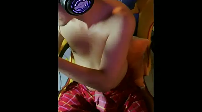 cloudyth1994 online show from 12-07-24, 03:52