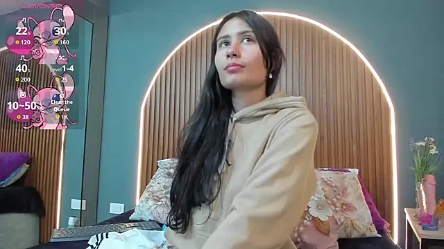 NayeCloud online show from 09-12-25, 03:28