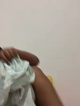 Snapshot of lollitta-33677 chatting on 12-28-24, 06:49 lollitta-33677 online show from 12-28-24, 06:49