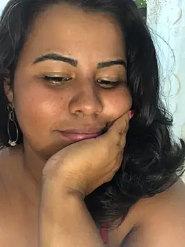 Snapshot of lollitta-33677 chatting on 02-09-25, 05:40 lollitta-33677 online show from 02-09-25, 05:40