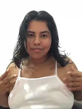 Snapshot of lollitta-33677 chatting on 11-07-25, 11:05 lollitta-33677 online show from 11-07-25, 11:05