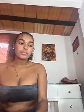 Snapshot of aleja_montiel__ chatting on 03-04-25, 01:06 aleja montiel online show from 03-04-25, 01:06