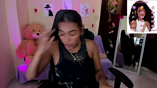 Snapshot of aleja_montiel__ chatting on 03-13-25, 12:56 aleja montiel online show from 03-13-25, 12:56