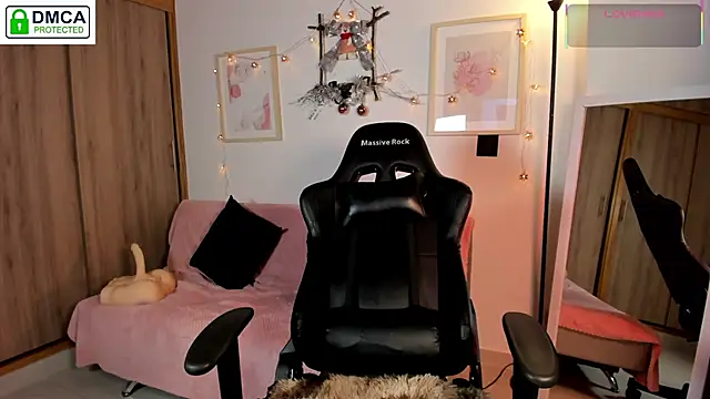 Snapshot of aleja_montiel__ chatting on 12-15-25, 01:04 aleja montiel online show from 12-15-25, 01:04