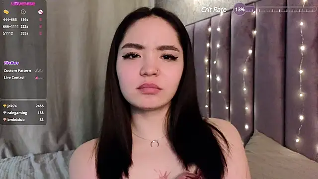 Snapshot of TaiteGloss chatting on 01-06-25, 10:15 TaiteGloss online show from 01-06-25, 10:15