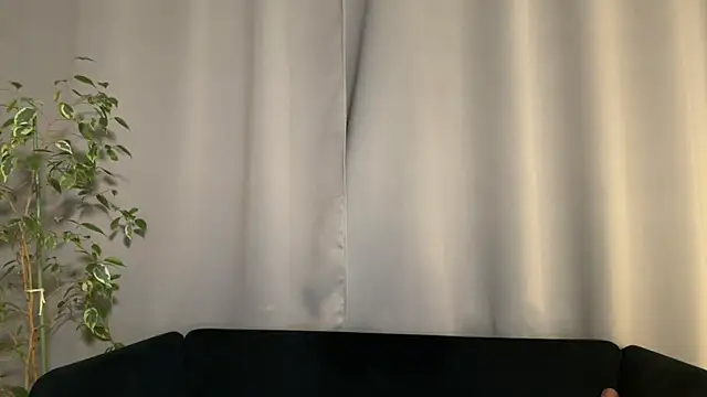 Snapshot of weshycouple chatting on 01-27-25, 09:33 weshycouple online show from 01-27-25, 09:33