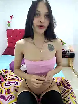 Snapshot of Calypso226 chatting on 12-13-24, 04:00 Calypso226 online show from 12-13-24, 04:00
