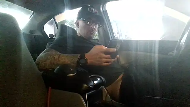 Snapshot of Antoniothedon chatting on 12-15-24, 12:07 Antoniothedon online show from 12-15-24, 12:07