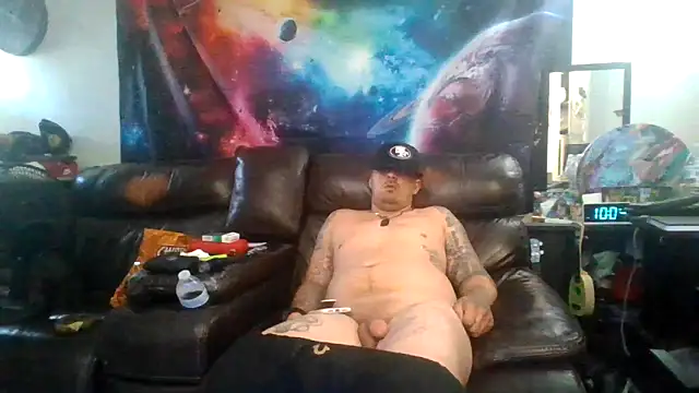Snapshot of Antoniothedon chatting on 04-18-26, 05:06 Antoniothedon online show from 04-18-26, 05:06