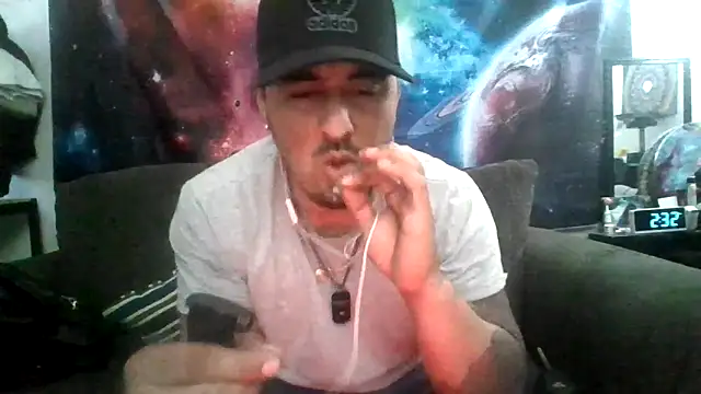 Snapshot of Antoniothedon chatting on 04-27-26, 09:35 Antoniothedon online show from 04-27-26, 09:35