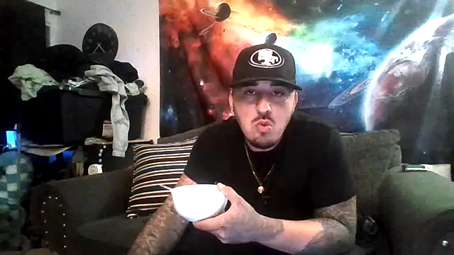Snapshot of Antoniothedon chatting on 05-05-26, 11:40 Antoniothedon online show from 05-05-26, 11:40