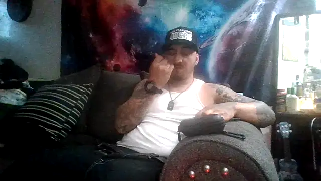 Snapshot of Antoniothedon chatting on 05-08-26, 01:49 Antoniothedon online show from 05-08-26, 01:49