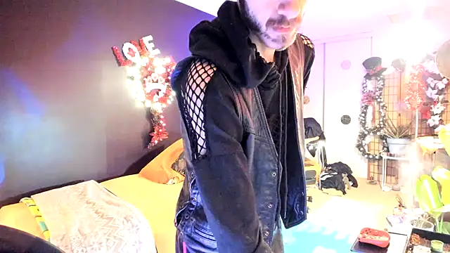 leatherz69 online show from 02-24-25, 06:16