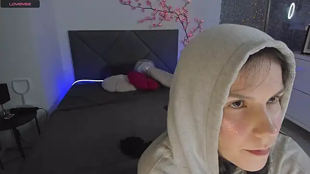 CassieEvans online show from 04-24-26, 05:32