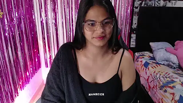 SweetAlmaa online show from 06-26-26, 10:19