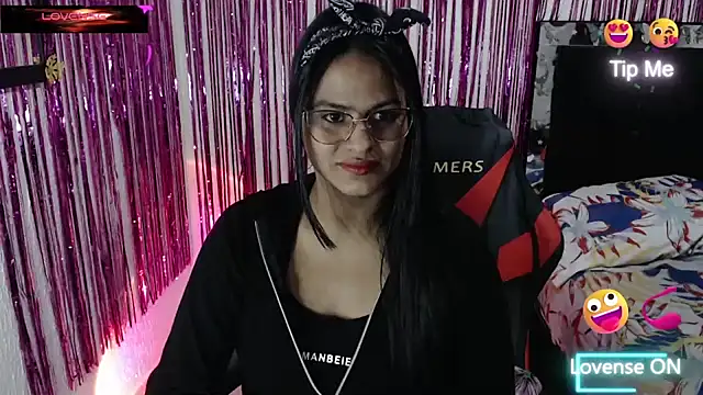 SweetAlmaa online show from 07-23-26, 11:46