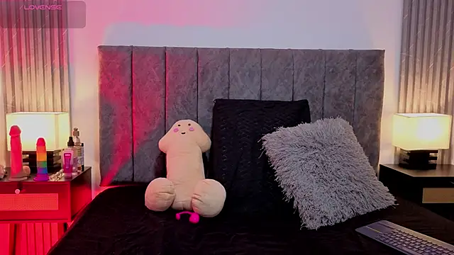 Ema Stone65 online show from 10-27-25, 08:13