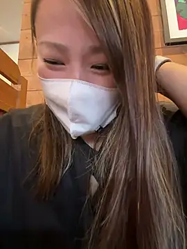 Snapshot of annna_annna_2024 chatting on 10-10-25, 01:04 annna annna 2024 online show from 10-10-25, 01:04