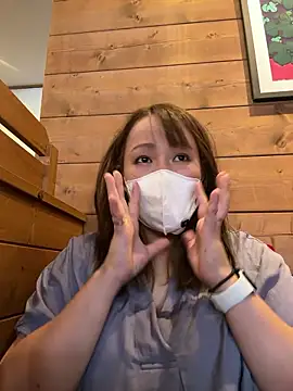 Snapshot of annna_annna_2024 chatting on 10-15-25, 02:22 annna annna 2024 online show from 10-15-25, 02:22