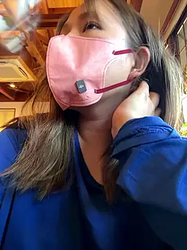 Snapshot of annna_annna_2024 chatting on 11-28-25, 01:41 annna annna 2024 online show from 11-28-25, 01:41