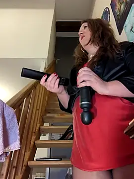 Snapshot of Candy-Desire chatting on 04-13-26, 06:46 Candy-Desire online show from 04-13-26, 06:46