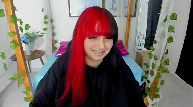 Snapshot of lussyevans24 chatting on 02-07-25, 07:29 lussyevans24 online show from 02-07-25, 07:29