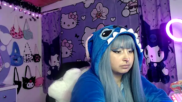 Snapshot of lussyevans24 chatting on 09-23-25, 01:41 lussyevans24 online show from 09-23-25, 01:41