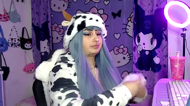 Snapshot of lussyevans24 chatting on 10-08-25, 05:49 lussyevans24 online show from 10-08-25, 05:49