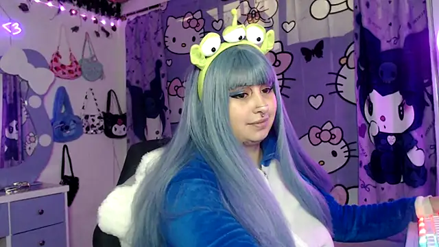 Snapshot of lussyevans24 chatting on 10-15-25, 05:07 lussyevans24 online show from 10-15-25, 05:07