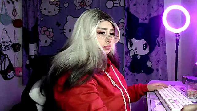 lussyevans24 online show from 03-28-26, 01:05