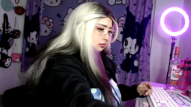 lussyevans24 online show from 04-18-26, 02:04