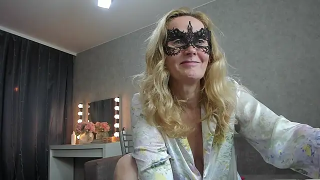 Snapshot of angelica_marquise chatting on 12-25-24, 06:41 angelica marquise online show from 12-25-24, 06:41