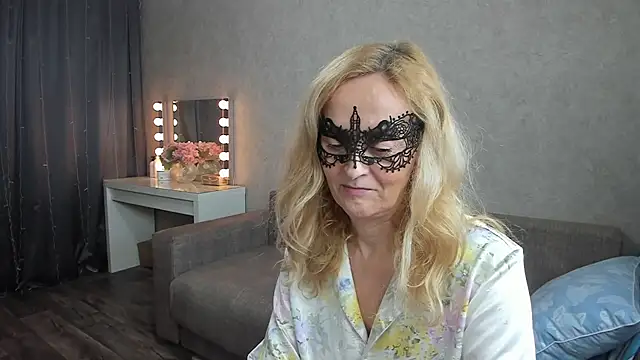 Snapshot of angelica_marquise chatting on 12-30-24, 01:14 angelica marquise online show from 12-30-24, 01:14
