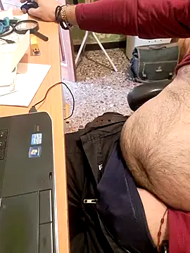 Snapshot of Escondido52 chatting on 02-05-25, 11:12 Escondido52 online show from 02-05-25, 11:12