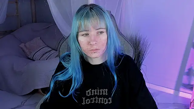 LexiWenford online show from 10-21-25, 02:34