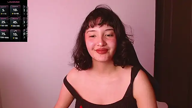 Snapshot of alexaa08 chatting on 12-18-25, 08:04 alexaa08 online show from 12-18-25, 08:04