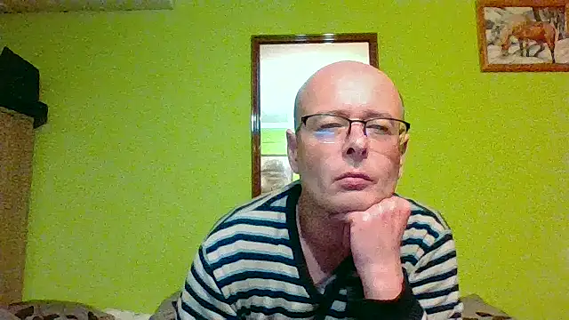 Tiger202441 online show from 05-18-26, 09:31