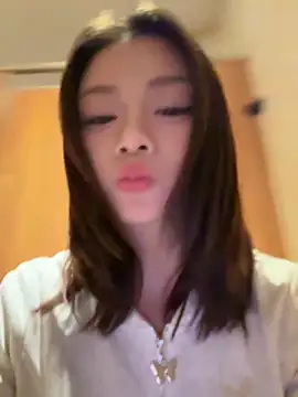 Snapshot of Asia-Melody chatting on 12-05-25, 06:33 Asia-Melody online show from 12-05-25, 06:33